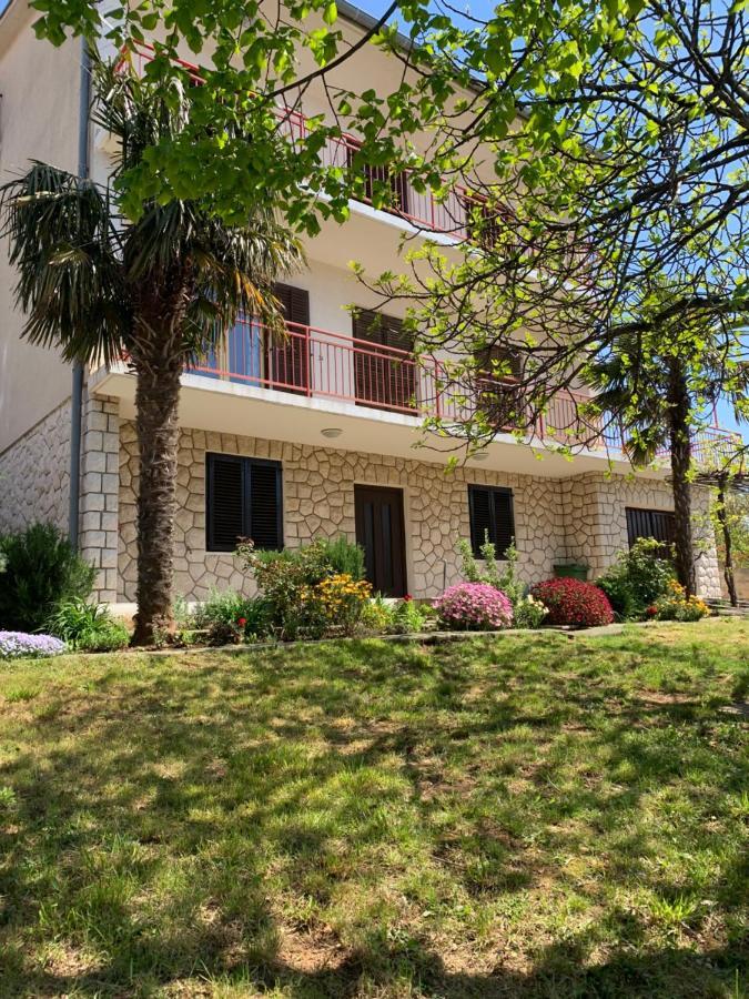 Apartments Novi Vinodolski Exterior photo