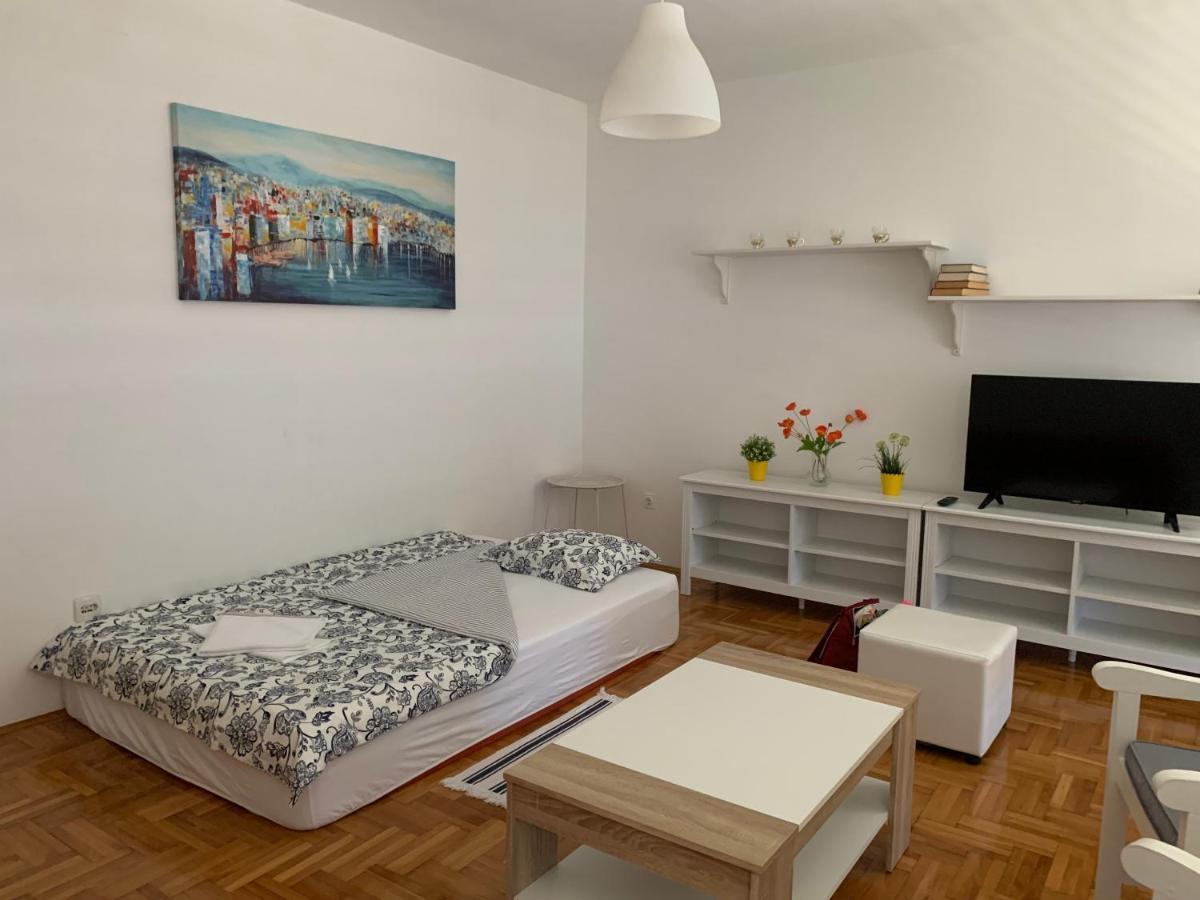 Apartments Novi Vinodolski Exterior photo